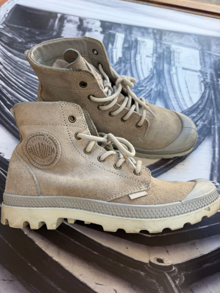PALLADIUM Grey Genuine Suede Boots - Size UK6
