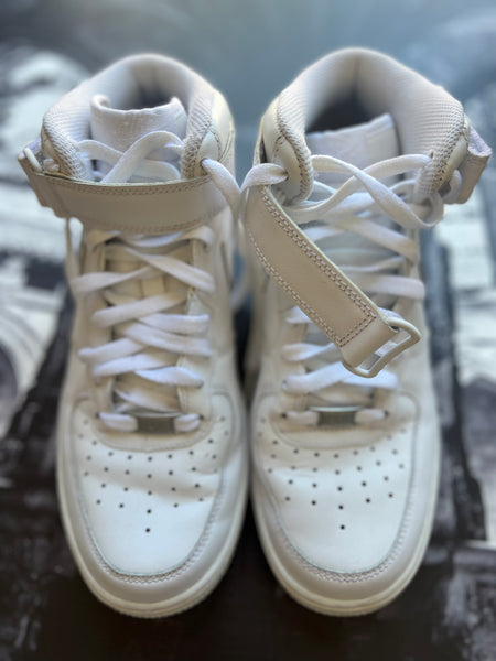 NIKE Air Force 1 High Top Sneakers - Size 7 (Unisex)