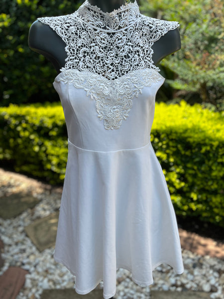 Forever New Cream Lace Detail Flare Dress - Size EUR40