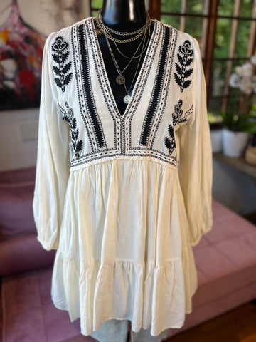 Zara Brand New Boho Style Long length top/short dress - Size Medium