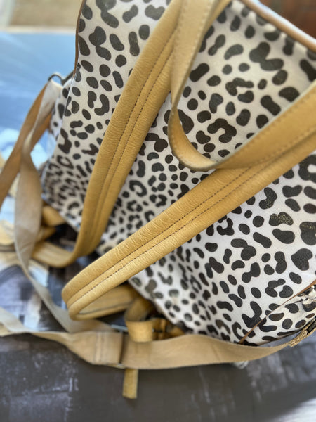 THANDANA Leopard Print Weekend Bag/Nappy Bag