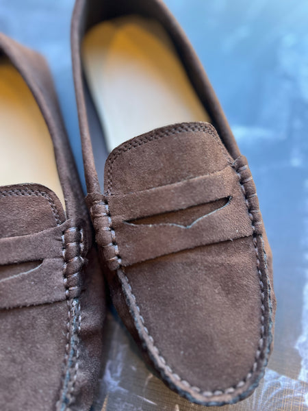 H&M Brand New Brown Suede Flats - Size 4