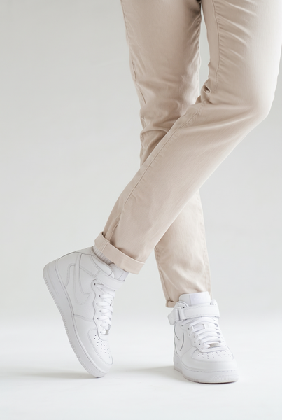 NIKE Air Force 1 High Top Sneakers - Size 7 (Unisex)