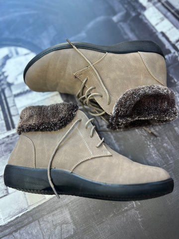 Brand New Ladies Beige Ankle Boots with inside faux fur - Size 5