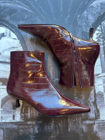 MANGO Brand New Burgundy Kitten Ankle Boots - Size 4