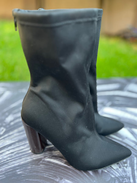 Daily Friday Fabric Boots - Size 7