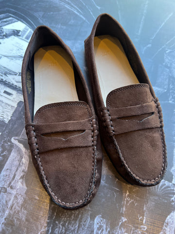 H&M Brand New Brown Suede Flats - Size 4