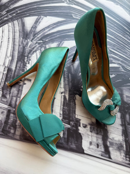 Designer Badgley Mischka Heels with front diamanté detail - Size 4