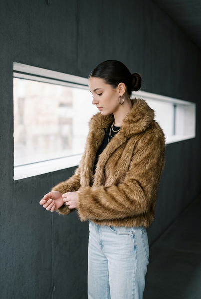 H&M Brand New Faux Fur Cropped Jacket - Size S (more of Medium)