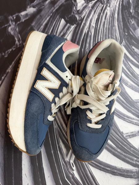 New Balance 574 Navy Suede Sneakers - Size 8