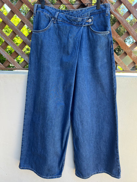 Zara Brand New cross button Palazzo Jeans - Size EUR40