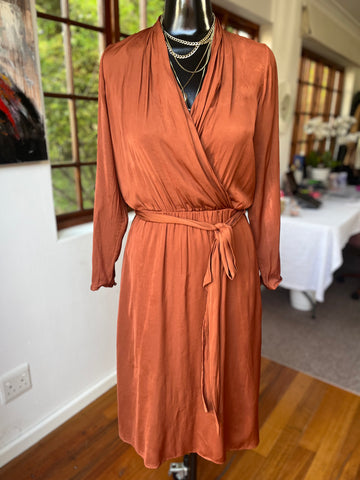 Witchery Ladies Brown/Burnt Orange Dress with belt - Size Small