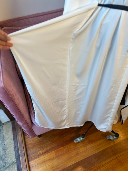 H&M Brand New Cream Kaftan Style Maxi Dress (tag still attached) Size M/L