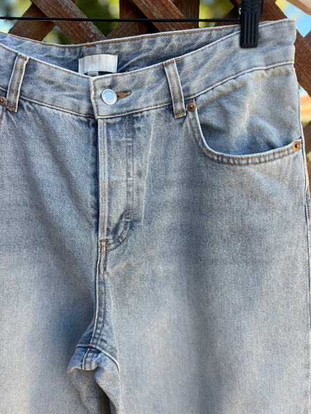 H&M Brand New High waist wide leg Jeans - Size EUR40