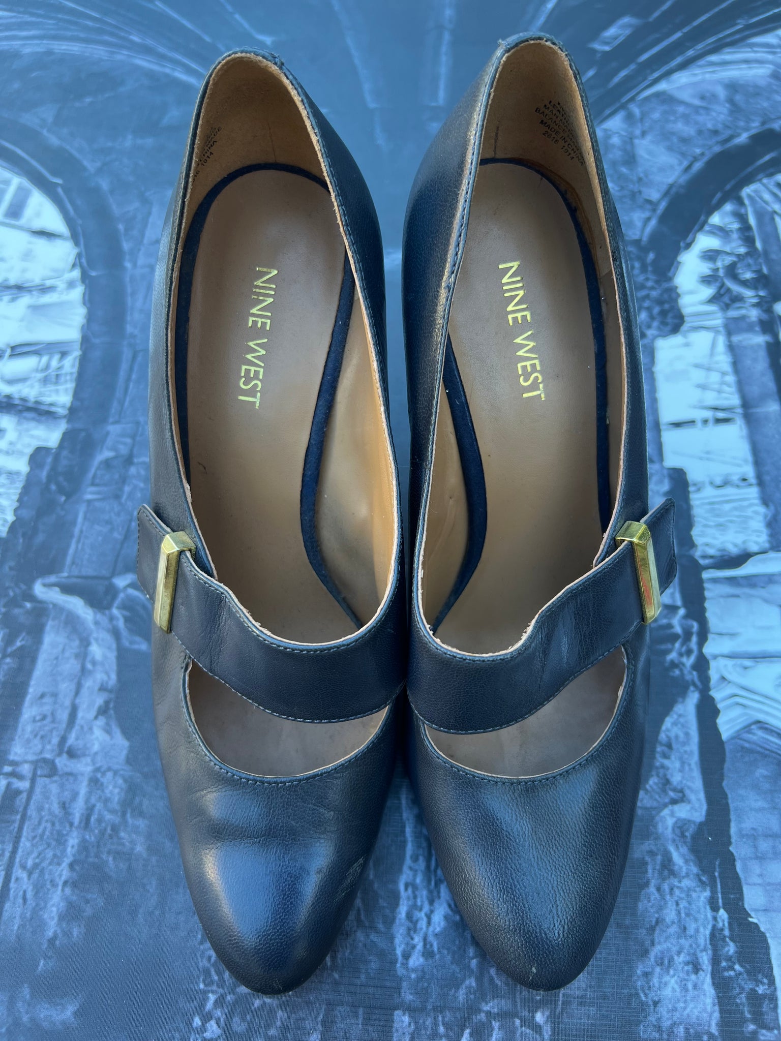 Nine West Genuine Leather Heels with front strap detail - Size 5.5