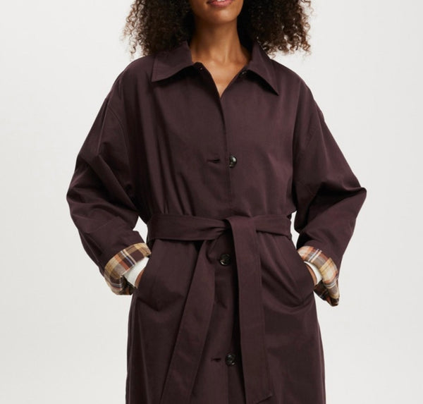 Cotton On Brand New Burgundy Trench Jacket with Inside Check Lining detail - Size Small/Medium (oversized) Retail is R2200