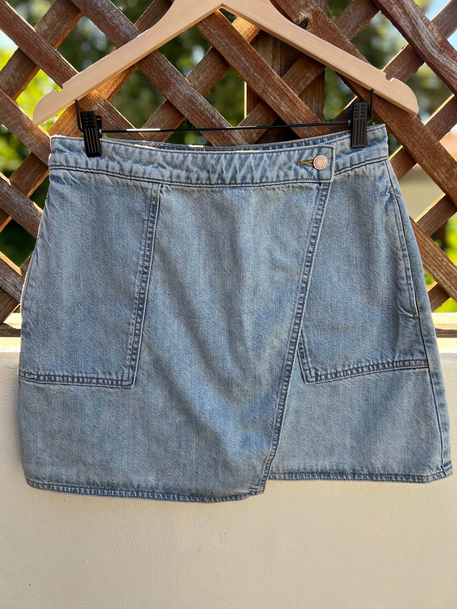 Country Road Brand New Denim Wrap Skirt - Size 12