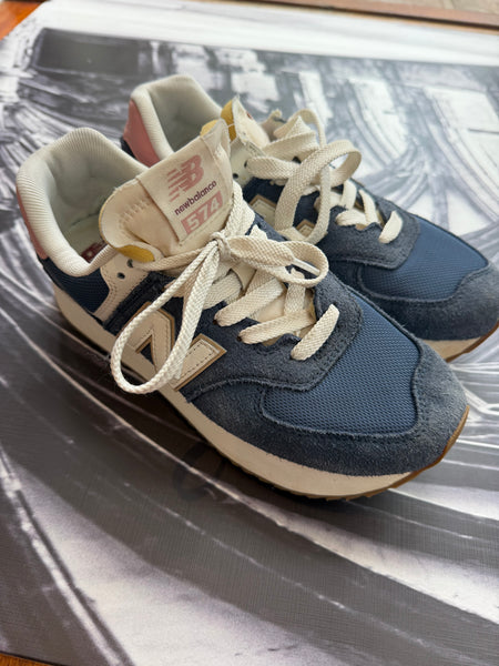 New Balance 574 Navy Suede Sneakers - Size 8