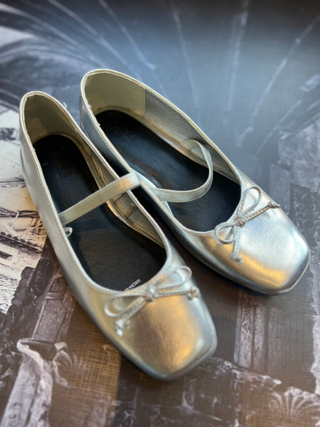 Brand New Silver Ballerina Pumps - Size 4