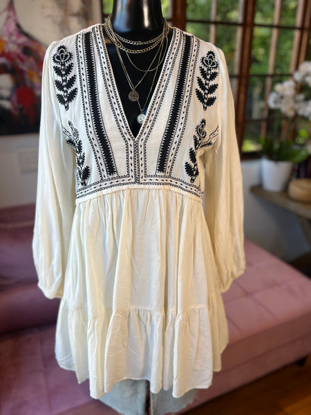 Zara Brand New Boho Style Long length top/short dress - Size Medium