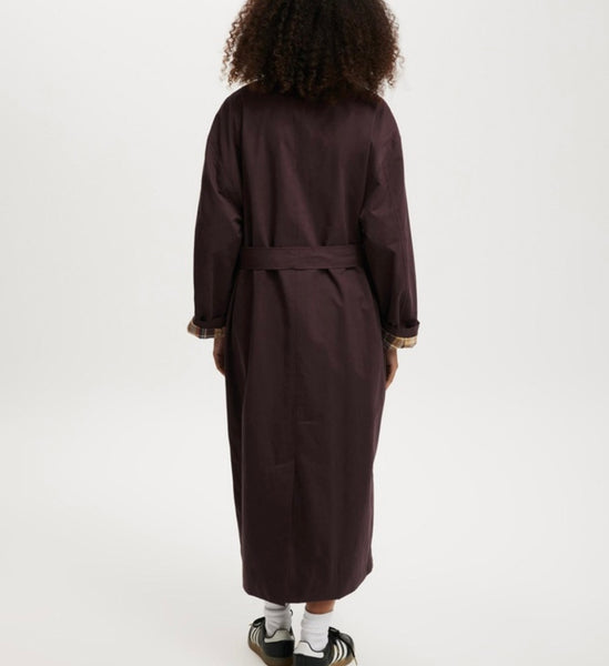 Cotton On Brand New Burgundy Trench Jacket with Inside Check Lining detail - Size Small/Medium (oversized) Retail is R2200