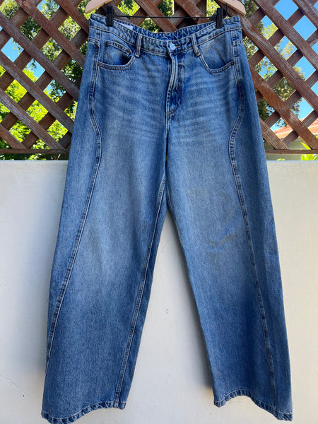 Zara Brand New Wide Leg High Waist (Long length) Jeans - Size EUR40