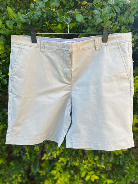 Rare Earth Beige Shorts - Size 16